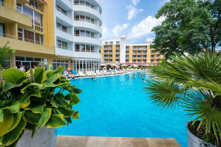 Sun Palace Hotel Sunny Beach Exterior photo